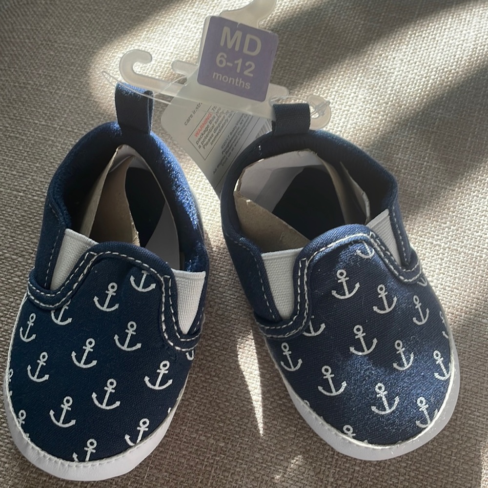 Anchor new with tags 6-12 month shoes